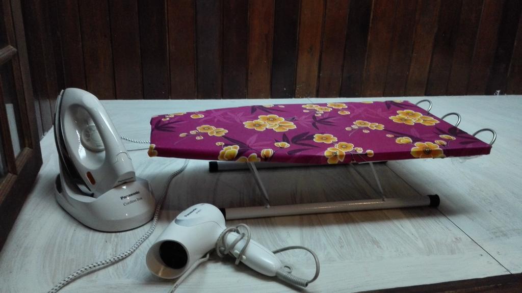 Silver Shine Guesthouse George Town Room photo