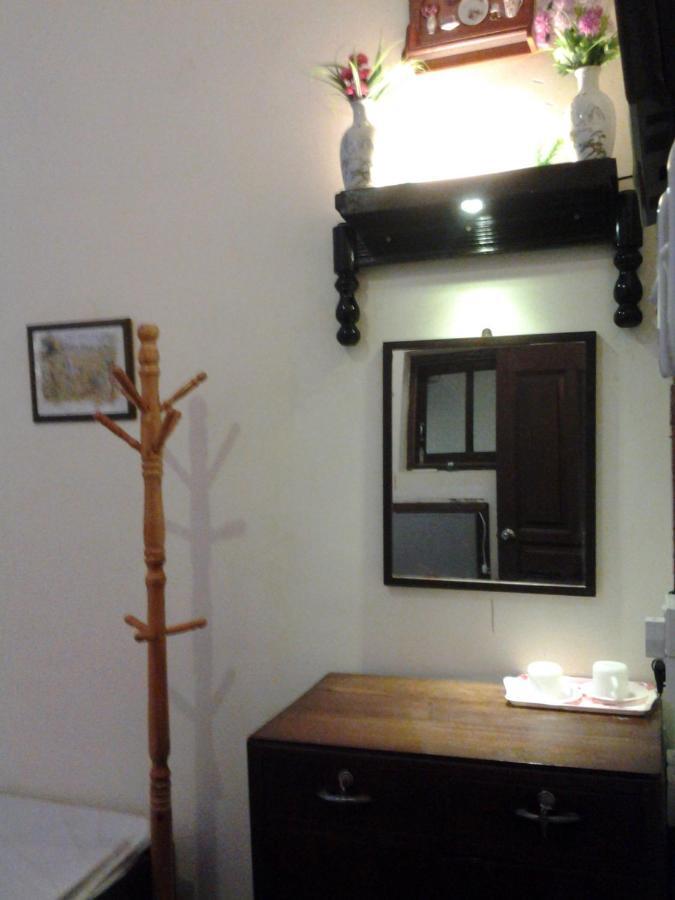 Silver Shine Guesthouse George Town Room photo